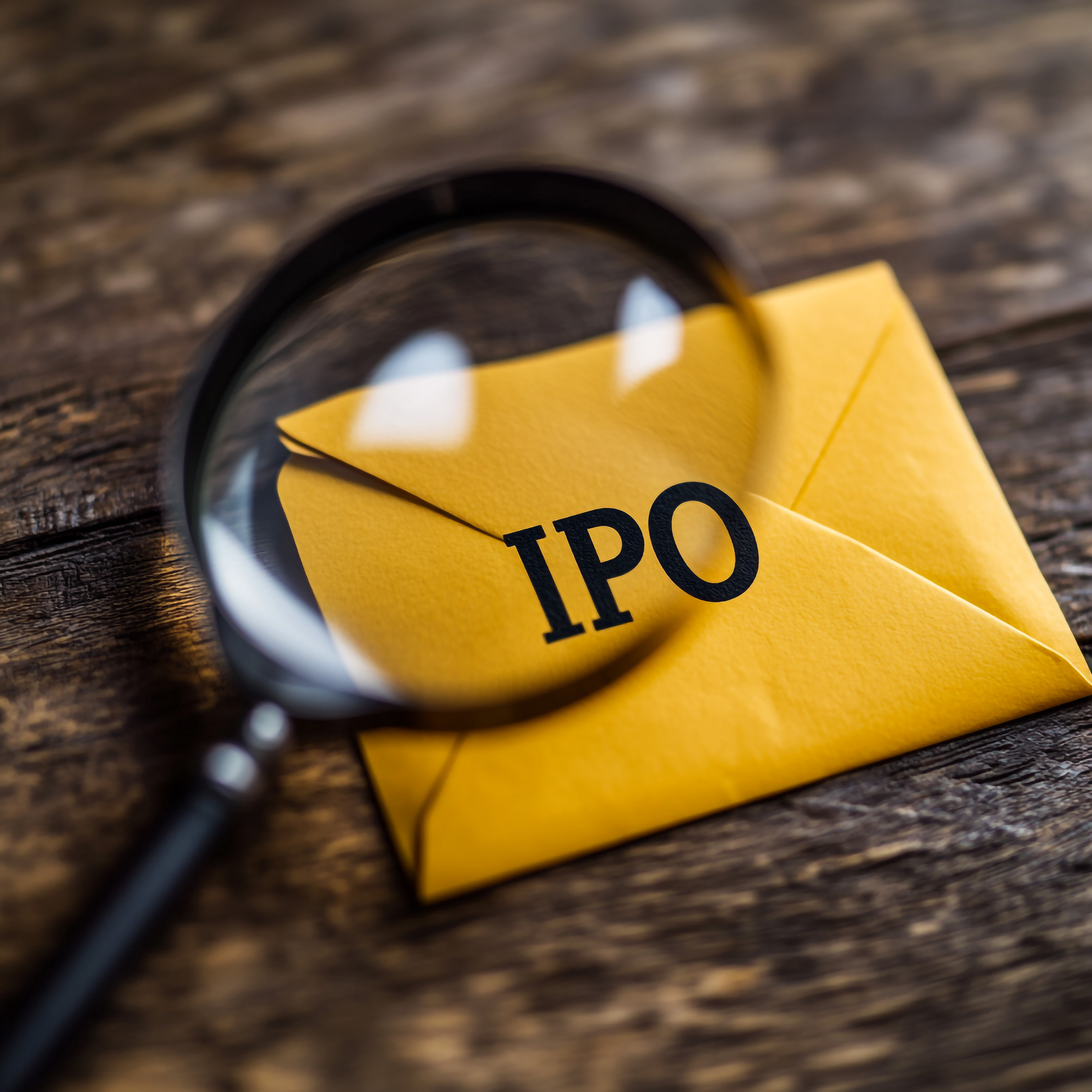 Lenskart IPO Day 1: ₹7,278 Crore Issue Subscribed 9%; GMP at 18% Before Listing