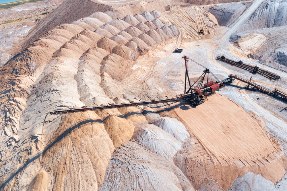 Rare earth magnets: Supply link from mine to magnet